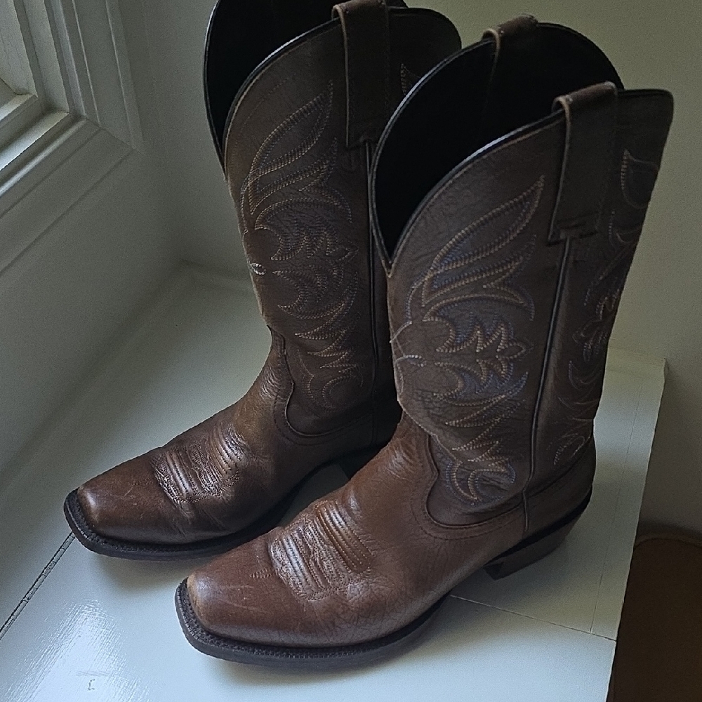 Ariat Rich Brown Western Boots